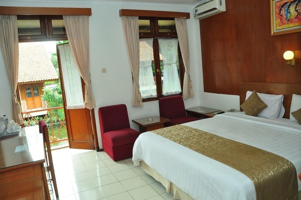 Ahadiat Hotel & Bungalow Bandung Ngoại thất bức ảnh