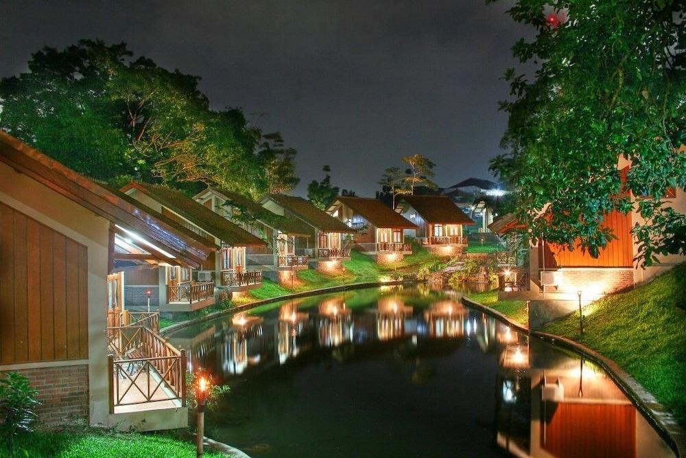Ahadiat Hotel & Bungalow Bandung Ngoại thất bức ảnh