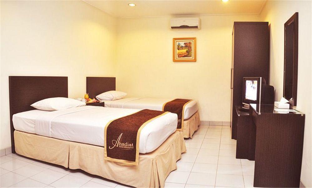 Ahadiat Hotel & Bungalow Bandung Ngoại thất bức ảnh