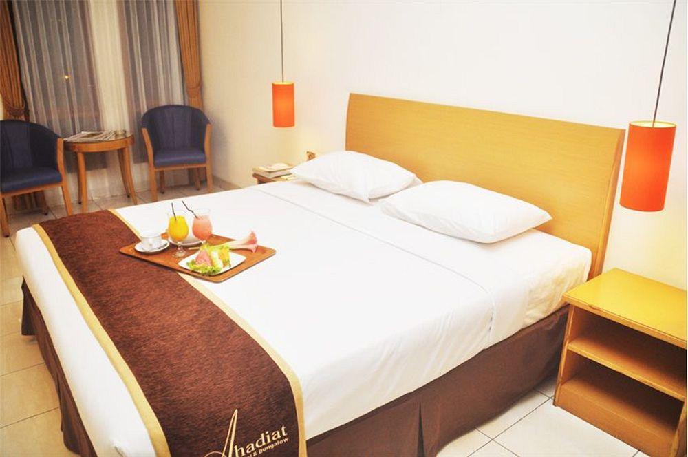 Ahadiat Hotel & Bungalow Bandung Ngoại thất bức ảnh