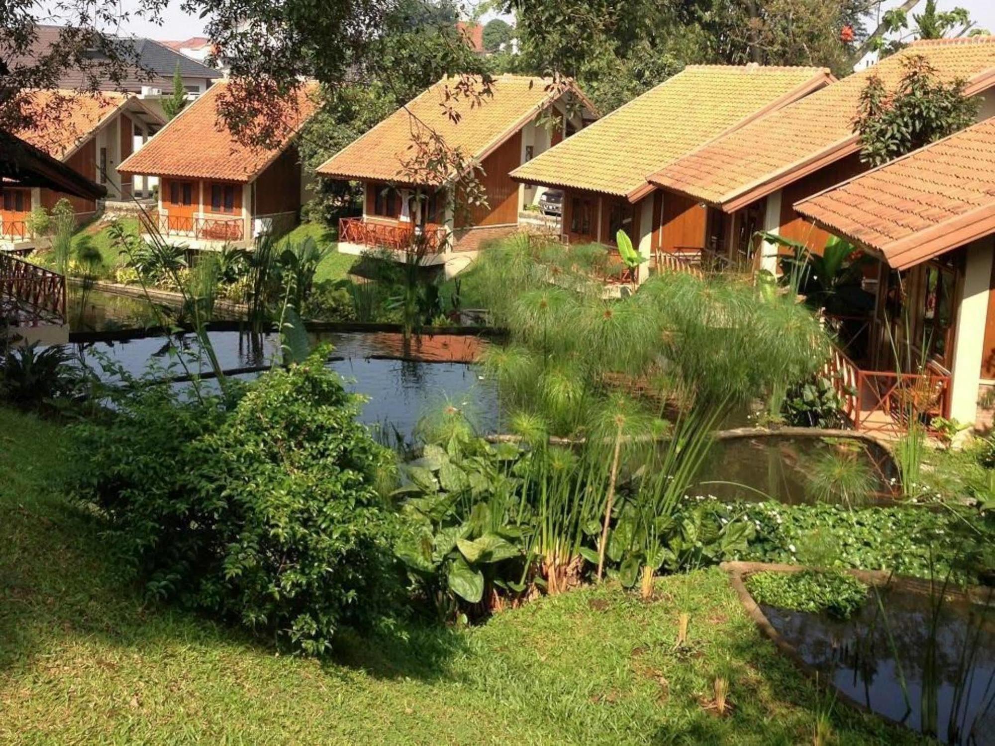 Ahadiat Hotel & Bungalow Bandung Ngoại thất bức ảnh