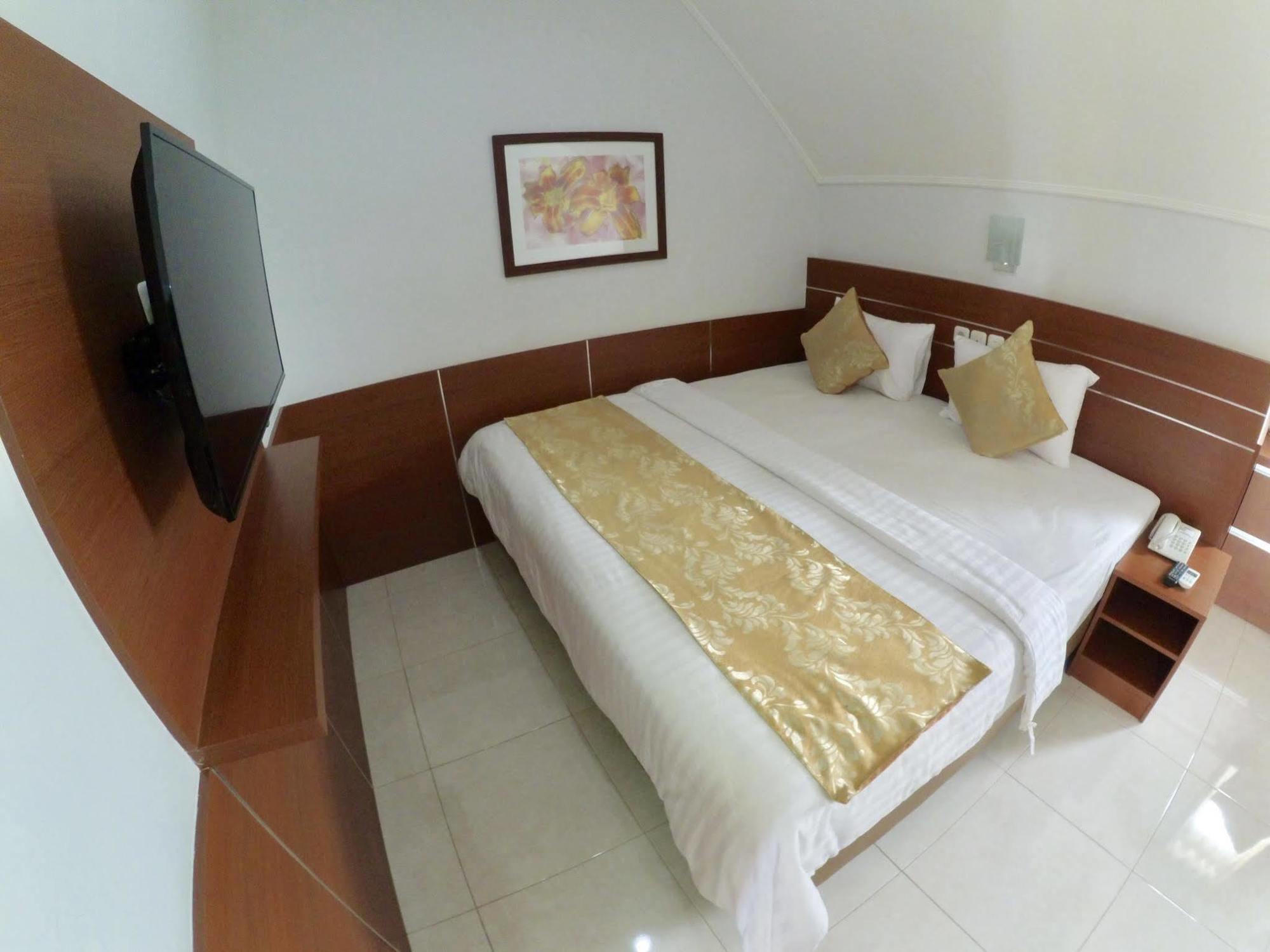 Ahadiat Hotel & Bungalow Bandung Ngoại thất bức ảnh