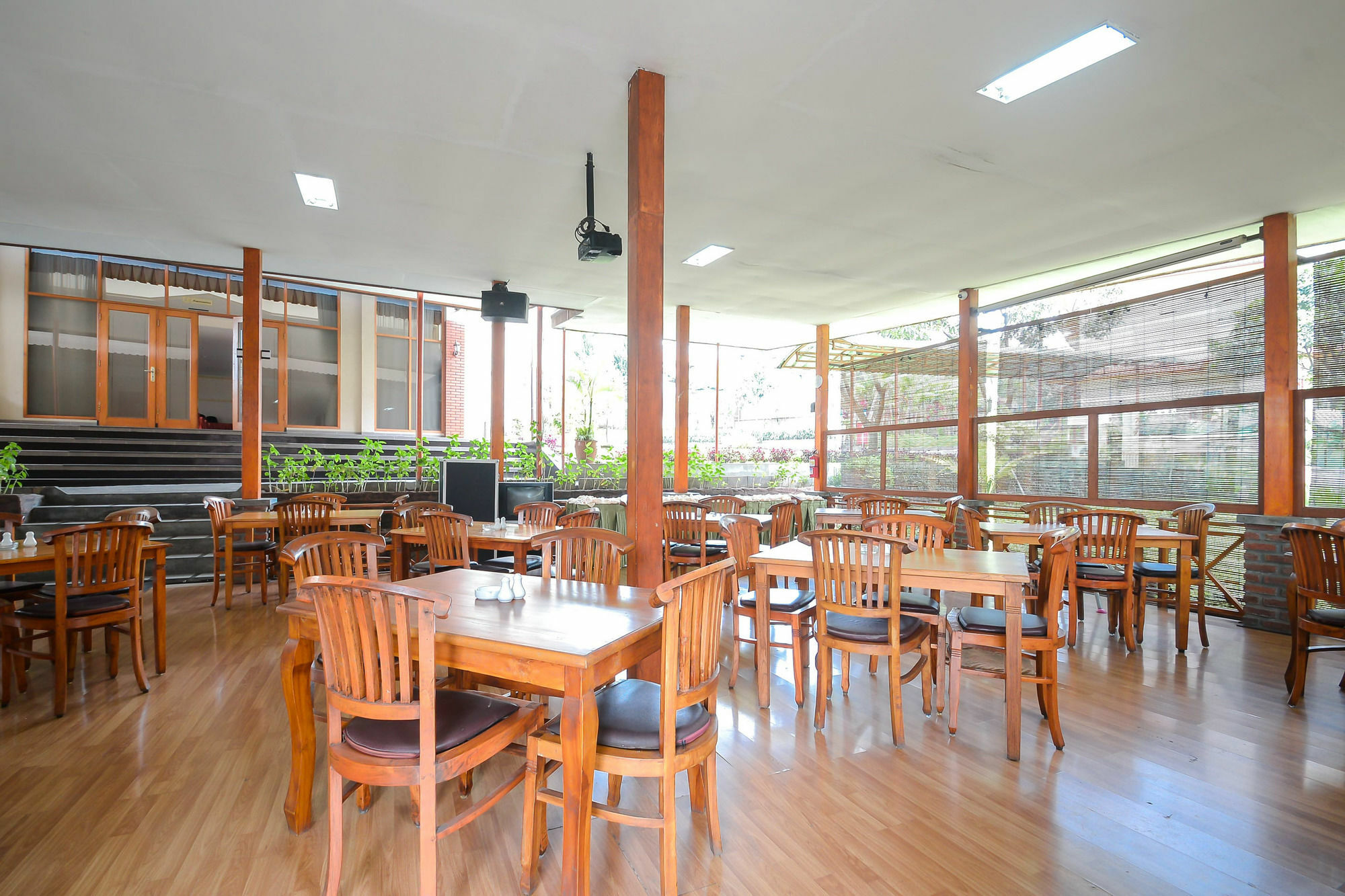 Ahadiat Hotel & Bungalow Bandung Ngoại thất bức ảnh