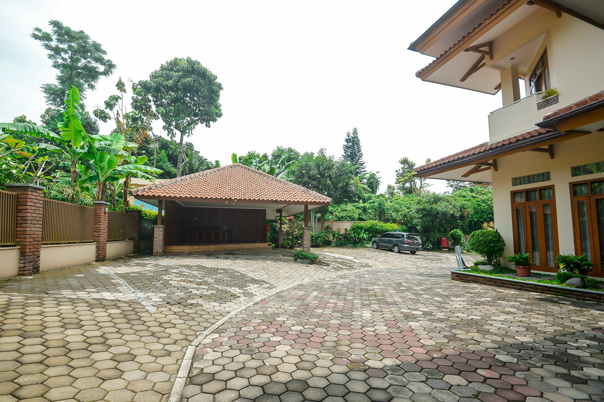 Ahadiat Hotel & Bungalow Bandung Ngoại thất bức ảnh