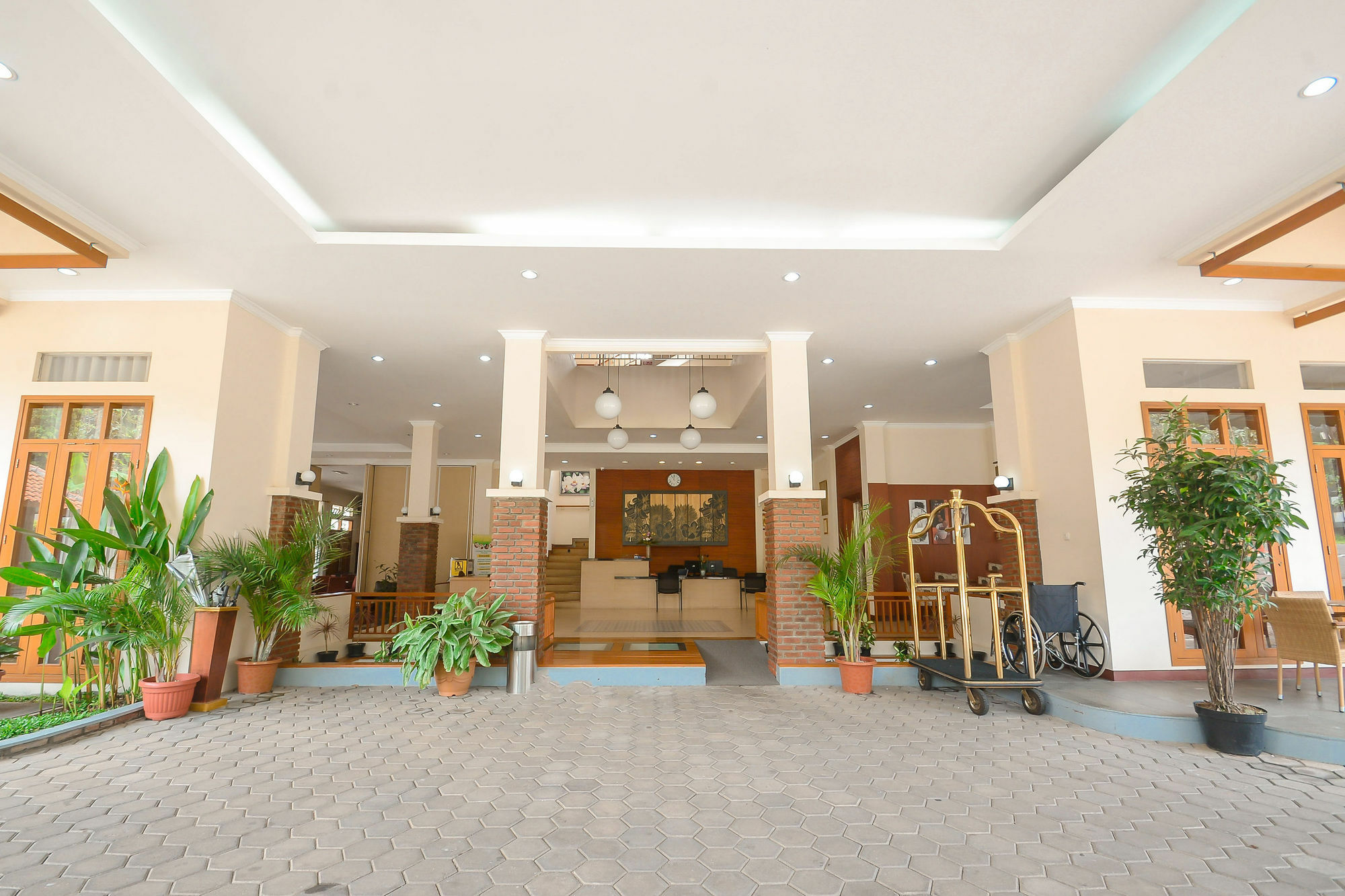 Ahadiat Hotel & Bungalow Bandung Ngoại thất bức ảnh