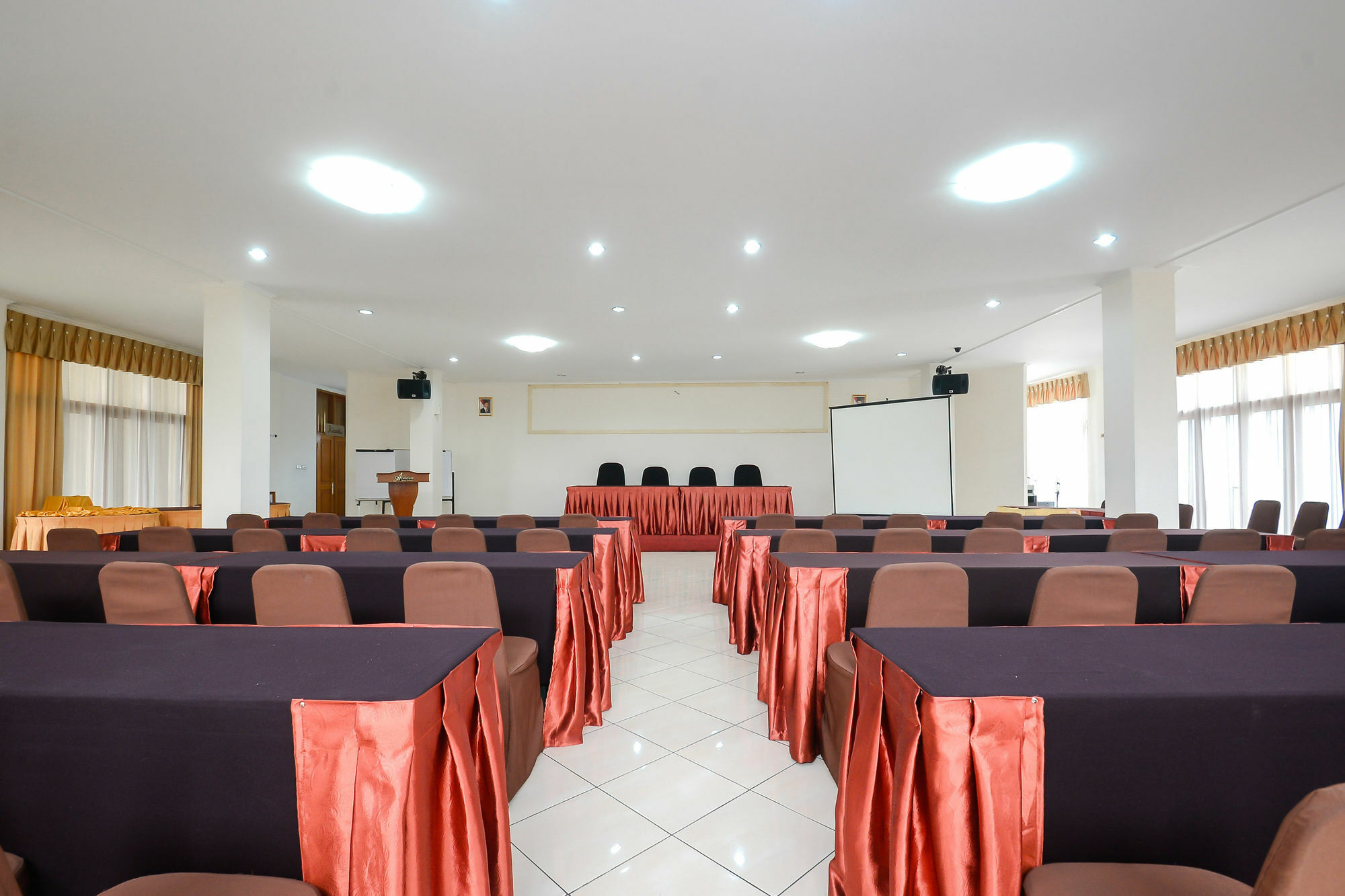 Ahadiat Hotel & Bungalow Bandung Ngoại thất bức ảnh
