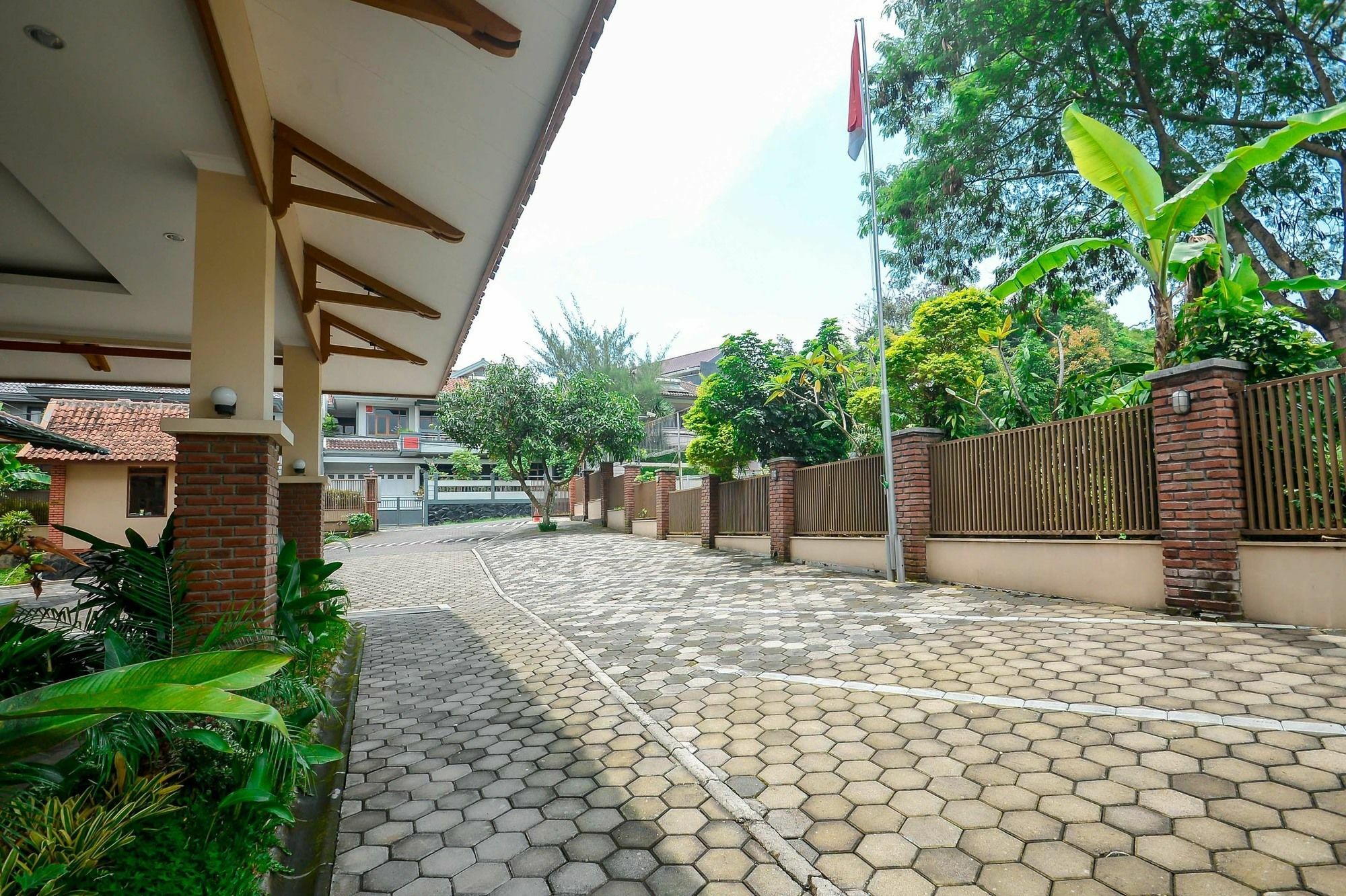 Ahadiat Hotel & Bungalow Bandung Ngoại thất bức ảnh